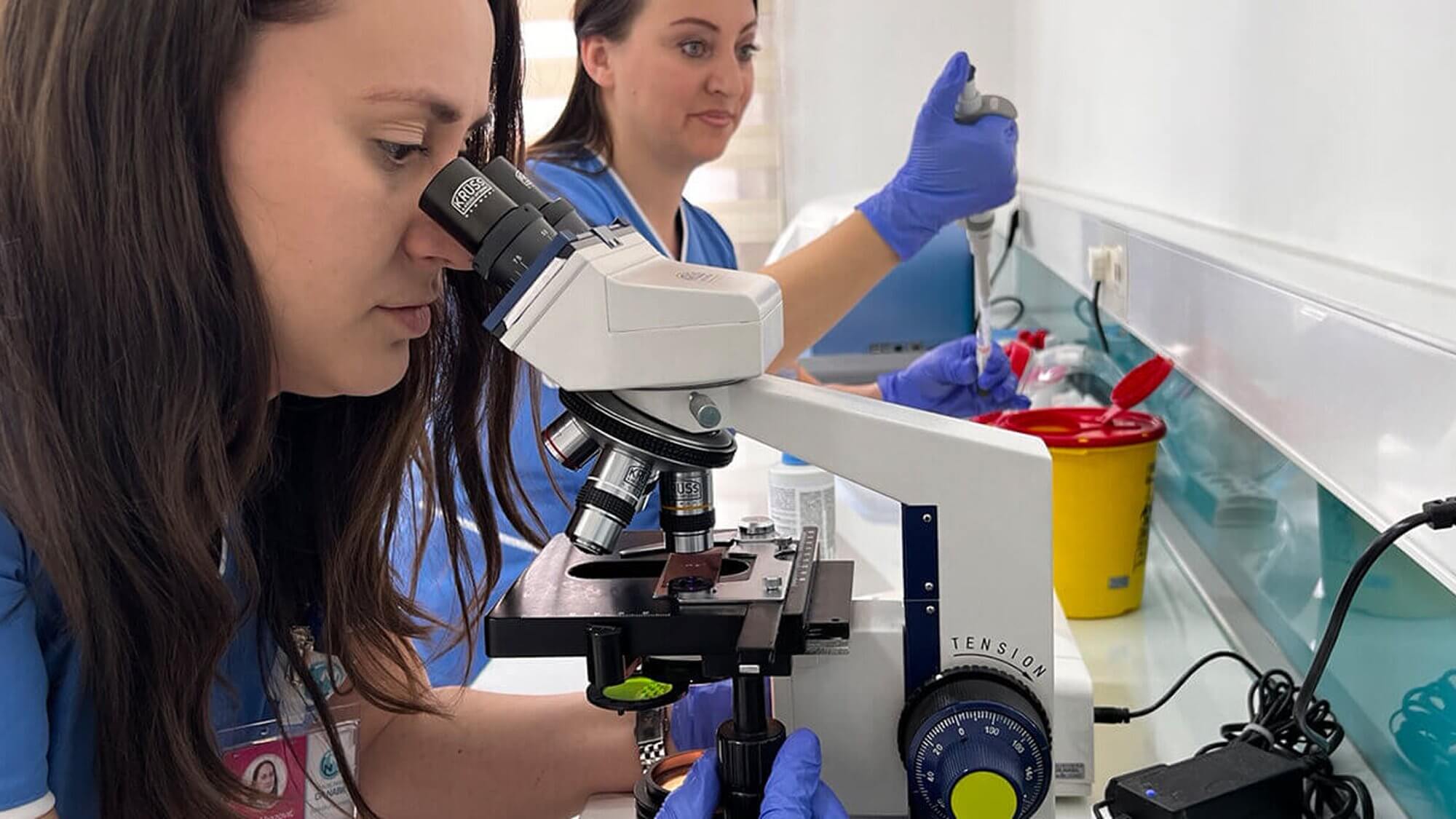 osoblje u laboratoriji poliklinike dr.nabil